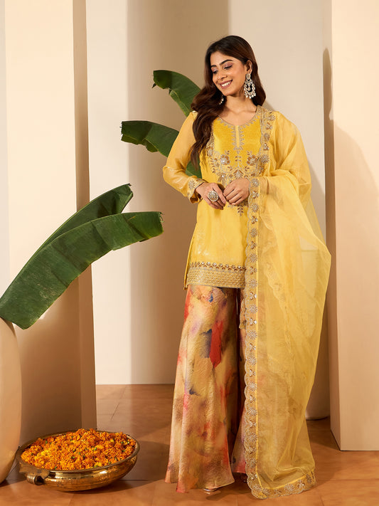 Women Crushed Oraganza Silk Embroidered Kurta Set with Dupatta