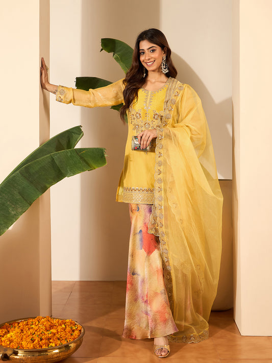 Women Crushed Oraganza Silk Embroidered Kurta Set with Dupatta