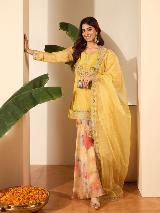 Women Crushed Oraganza Silk Embroidered Kurta Set with Dupatta