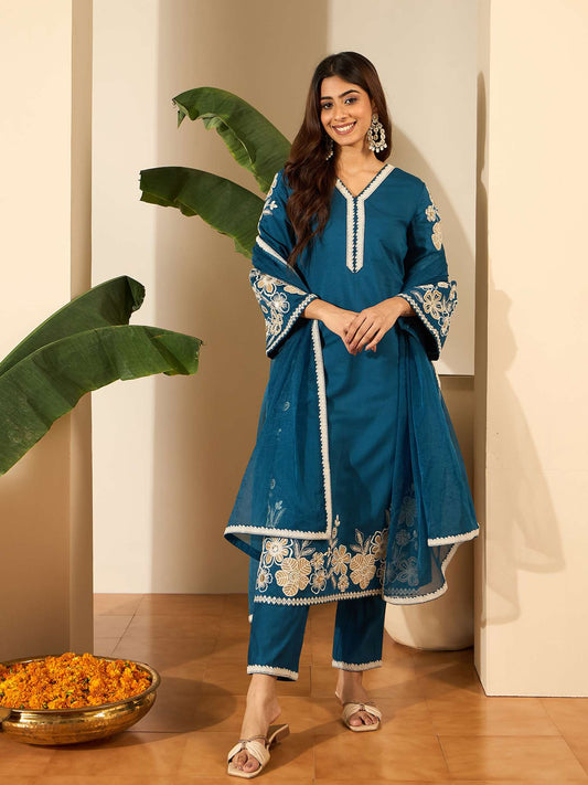 Women Floral Embroidered Kurta with Trousers & Dupatta