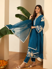 Women Floral Embroidered Kurta with Trousers & Dupatta