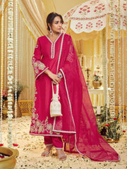 Malaika Arora Women Floral Embroidered Thread Work Kurta With Trousers & Dupatta