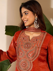 Women Floral Zari Embroidered Yoke Design Kurta Set with Dupatta