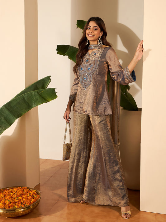 Women Floral Zari Embroidered Yoke Design Kurta Set with Dupatta