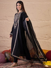 Ethnic Motifs Embroidered Thread Work Kurta With Trousers & Dupatta