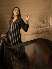 Floral Embroidered V-Neck Thread Work Straight Kurta With Trousers & Dupatta