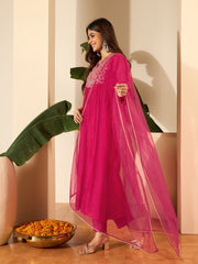 Women Floral Yoke Design Pleated Sequinned Chanderi Silk Kurta with Trousers & With Dupatta