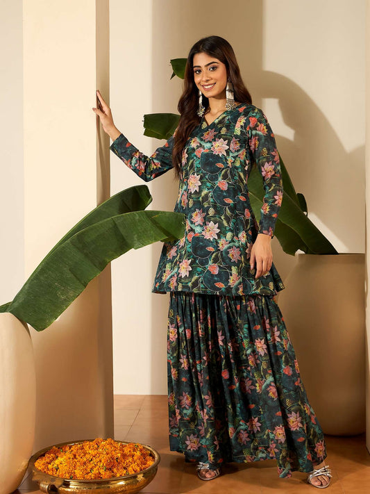 Women Floral Printed & Foil Work Tunic & Palazzos Co-Ords Set