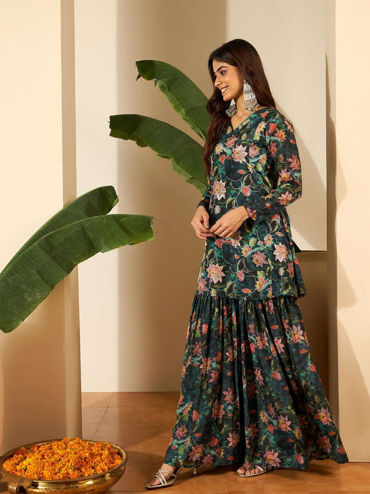 Women Floral Printed & Foil Work Tunic & Palazzos Co-Ords Set