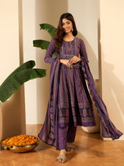 Women Floral Printed Regular Thread Work Kurta with Trousers & Dupatta