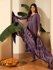 Women Floral Printed Regular Thread Work Kurta with Trousers & Dupatta
