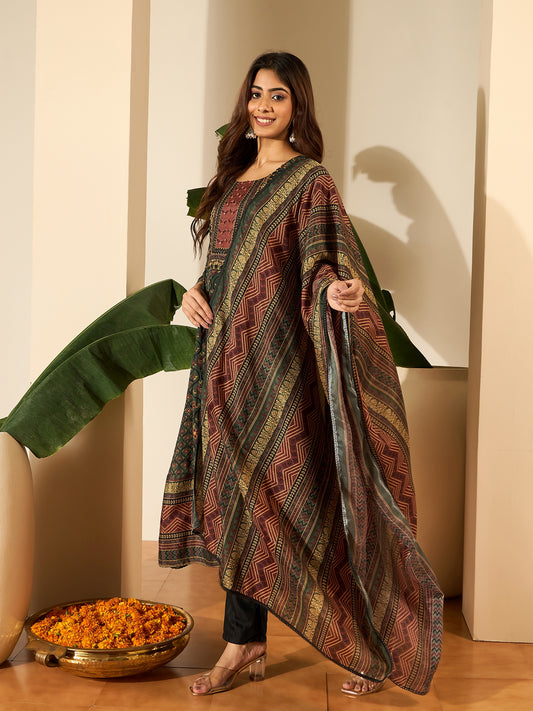 Women Floral Printed Regular Thread Work Kurta with Trousers & With Dupatta