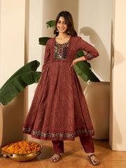 Women Bandhni Printed and Thread Embroidered Anarkali Kurta Set with Dupatta