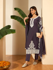 Women Ethnic Motifs Embroidered Thread Work Kurta Set With Trousers & Dupatta