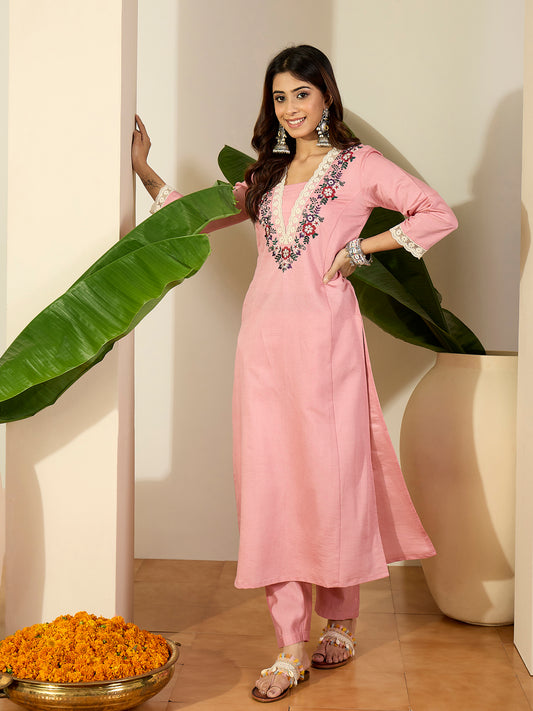 Women Floral Embroidered Regular Thread Work Kurta with Trousers