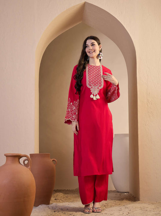 Women Floral Thread Embroidered Yoke Design Kurta Set