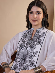 Women Floral Embroidered Regular Thread Work Kurta with Trousers
