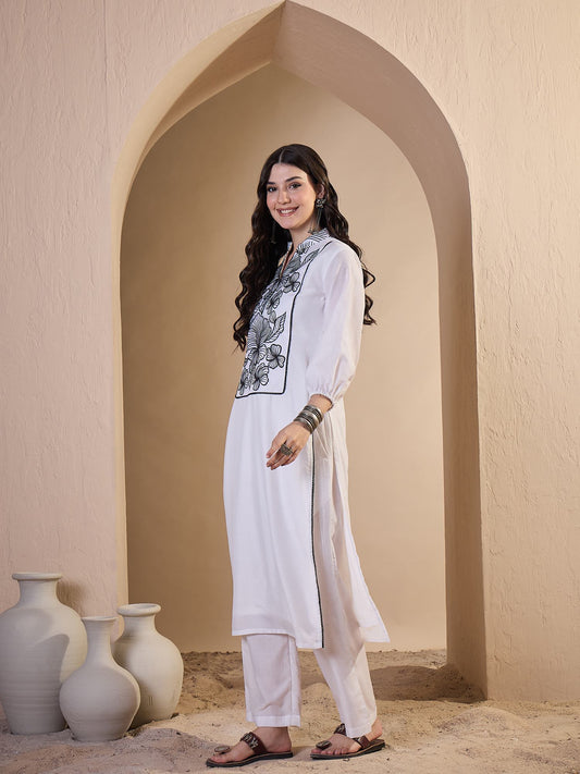 Women Floral Embroidered Regular Thread Work Kurta with Trousers