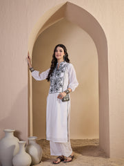 Women Floral Embroidered Regular Thread Work Kurta with Trousers