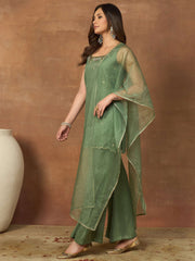 Women Floral Embroidered Regular Thread Work Chanderi Cotton Kurta with Trousers & With Dupatta (Copy)
