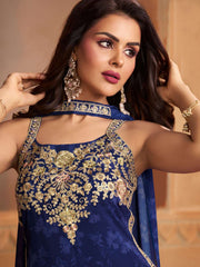 Women Floral Embroidered Regular Kurta with Sharara & With Dupatta