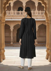 Women Keyhole Neck Kurta
