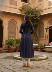 Women Keyhole Neck Kurta