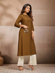 Women Floral Embroidered Thread Work Floral Kurta