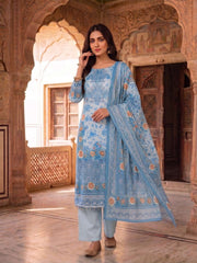 Women Floral Printed Regular Silk Crepe Kurta with Trousers & With Dupatta