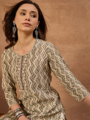 Women Geometric Printed Thread Work Kurta
