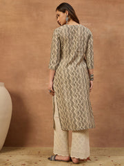 Women Geometric Printed Thread Work Kurta