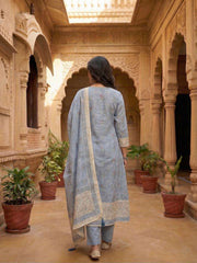 Women Floral Printed Regular Linen Kurta with Trousers & With Dupatta