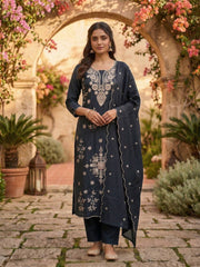 Women Floral Yoke Design Regular Thread Work Kurta with Trousers & With Dupatta