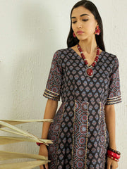 Women Ethnic Motifs Printed Anarkali Kurta with Trousers