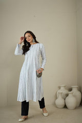 Woven Design Keyhole Neck Cotton A-Line Kurta