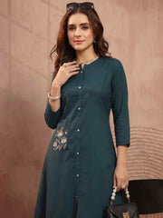 Women Embroidered Thread Work Kurta