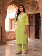 Women Ethnic Motifs Embroidered Regular Thread Work Kurta with Palazzos
