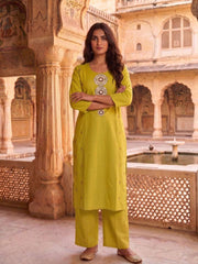 Women Ethnic Motifs Embroidered Regular Thread Work Kurta with Palazzos