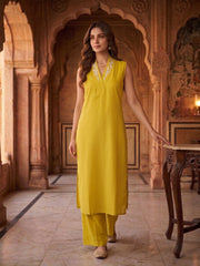Women Ethnic Motifs Embroidered Regular Thread Work Kurta with Palazzos