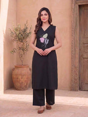 Women Floral Embroidered Regular Thread Work Kurta with Palazzos
