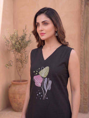 Women Floral Embroidered Regular Thread Work Kurta with Palazzos