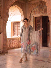 Women Floral Printed Regular Kurta with Trousers & With Dupatta