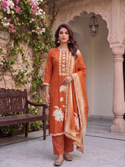 Women Floral Printed Regular Thread Work Pure Silk Kurta with Trousers & With Dupatta