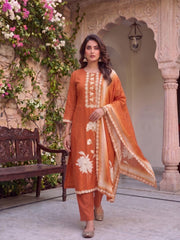 Women Floral Printed Regular Thread Work Pure Silk Kurta with Trousers & With Dupatta
