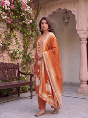 Women Floral Printed Regular Thread Work Pure Silk Kurta with Trousers & With Dupatta