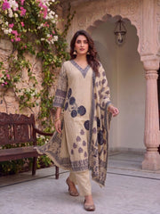 Women Ethnic Motifs Printed Regular Pure Silk Kurta with Trousers & With Dupatta