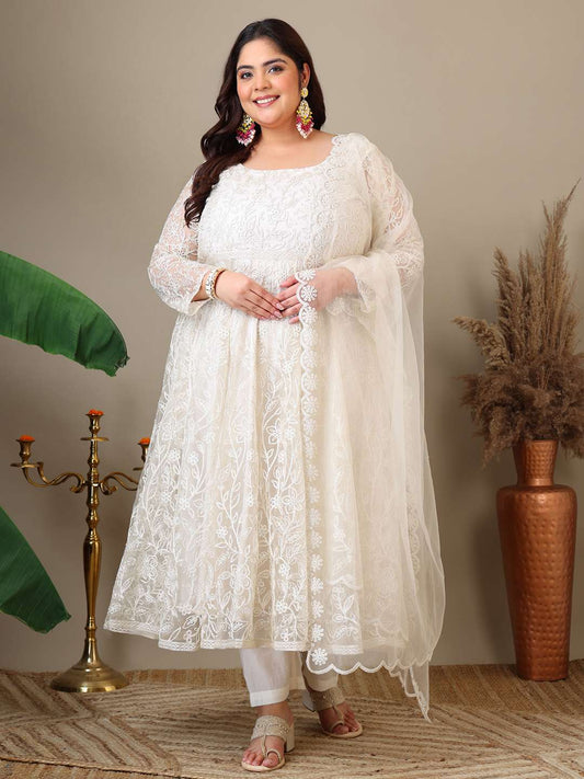 Women Floral Embroidered Empire Thread Work Kurta with Trousers & Dupatta