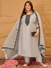 Plus Size Floral Embroidered Kurta With Trousers & Dupatta