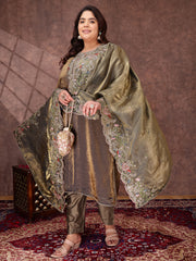 Women Floral Embroidered Regular Kurta with Trousers & With Dupatta