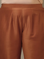 Women Plus Size Floral Embroidered Kurta with Trousers